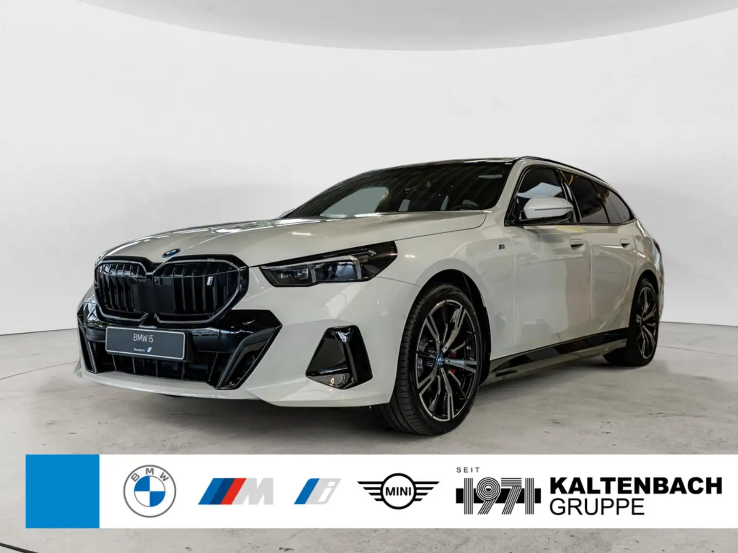 BMW i5 Touring eDrive 40 M-Sport Pro PANO AHK HUD Blanc - 1