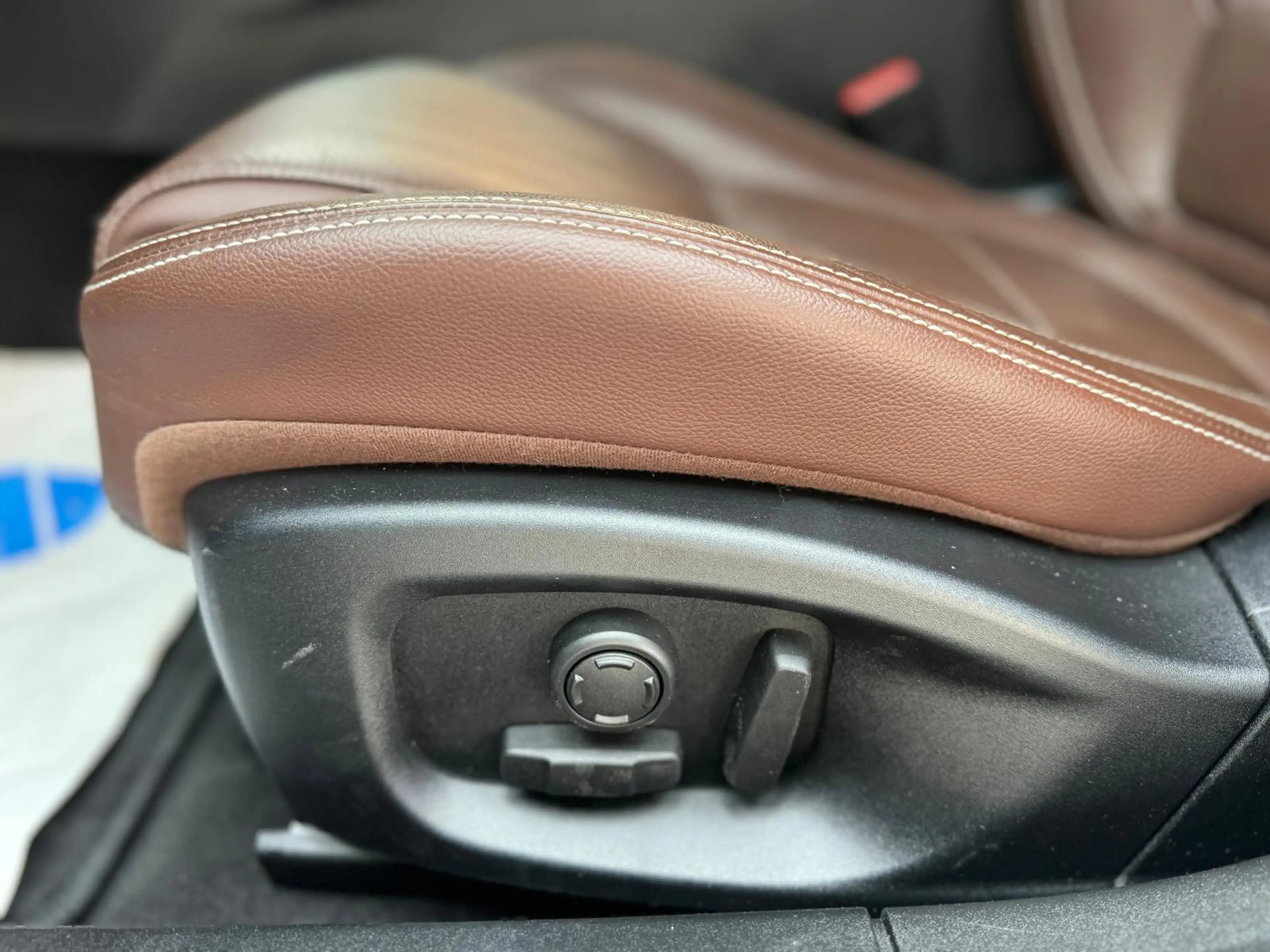 Jaguar XF 3.0 V6 24V Kompressor |KAM|PDC|SHZ|TEMP|AHK — photo 13