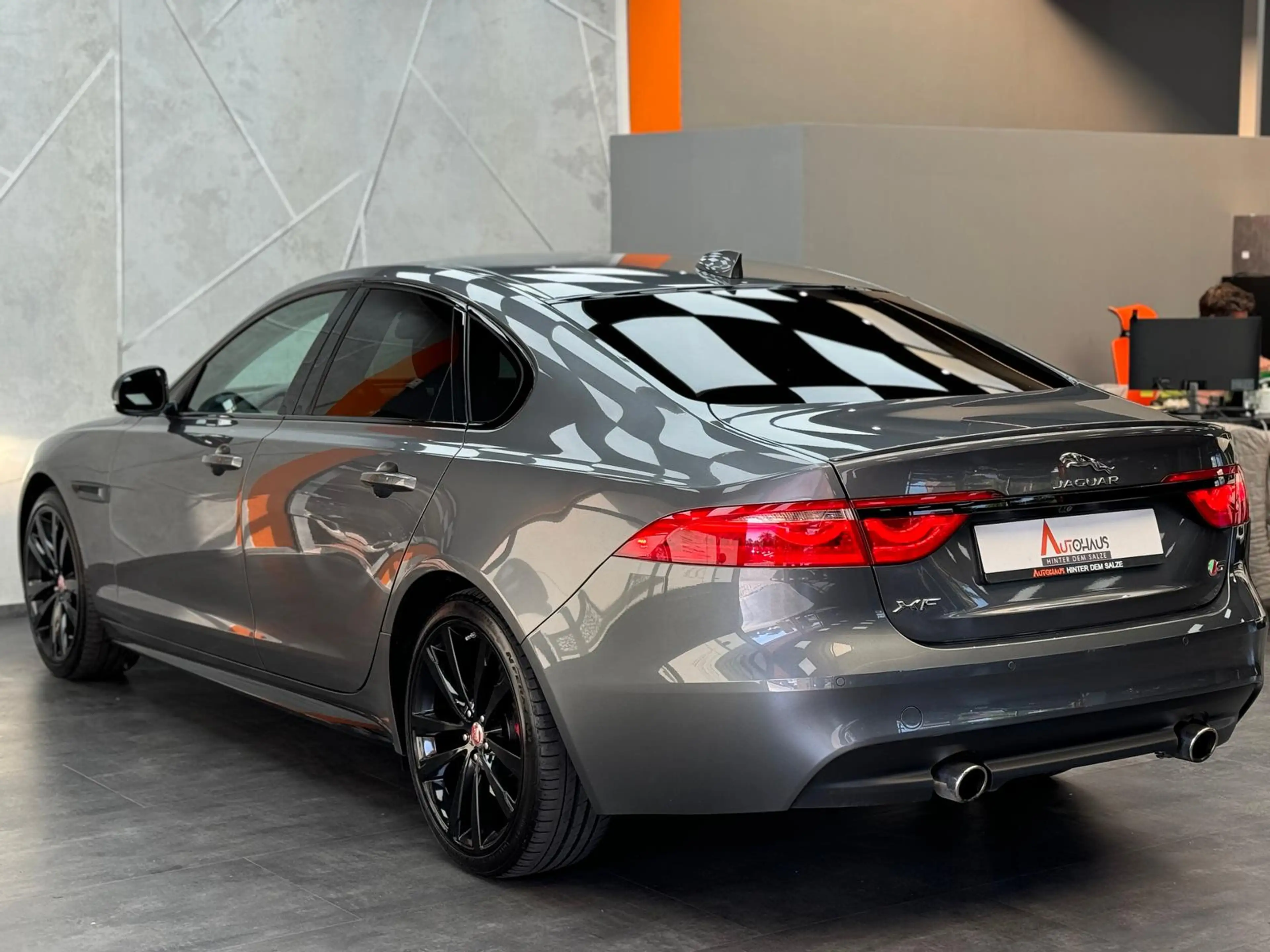 Jaguar XF 3.0 V6 24V Kompressor |KAM|PDC|SHZ|TEMP|AHK — photo 6