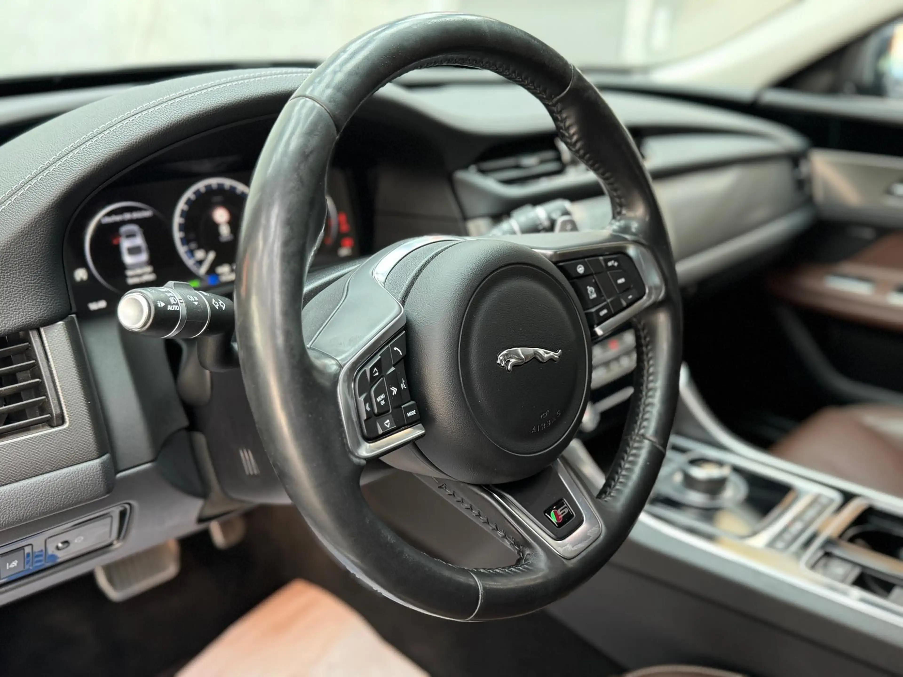 Jaguar XF 3.0 V6 24V Kompressor |KAM|PDC|SHZ|TEMP|AHK — photo 10