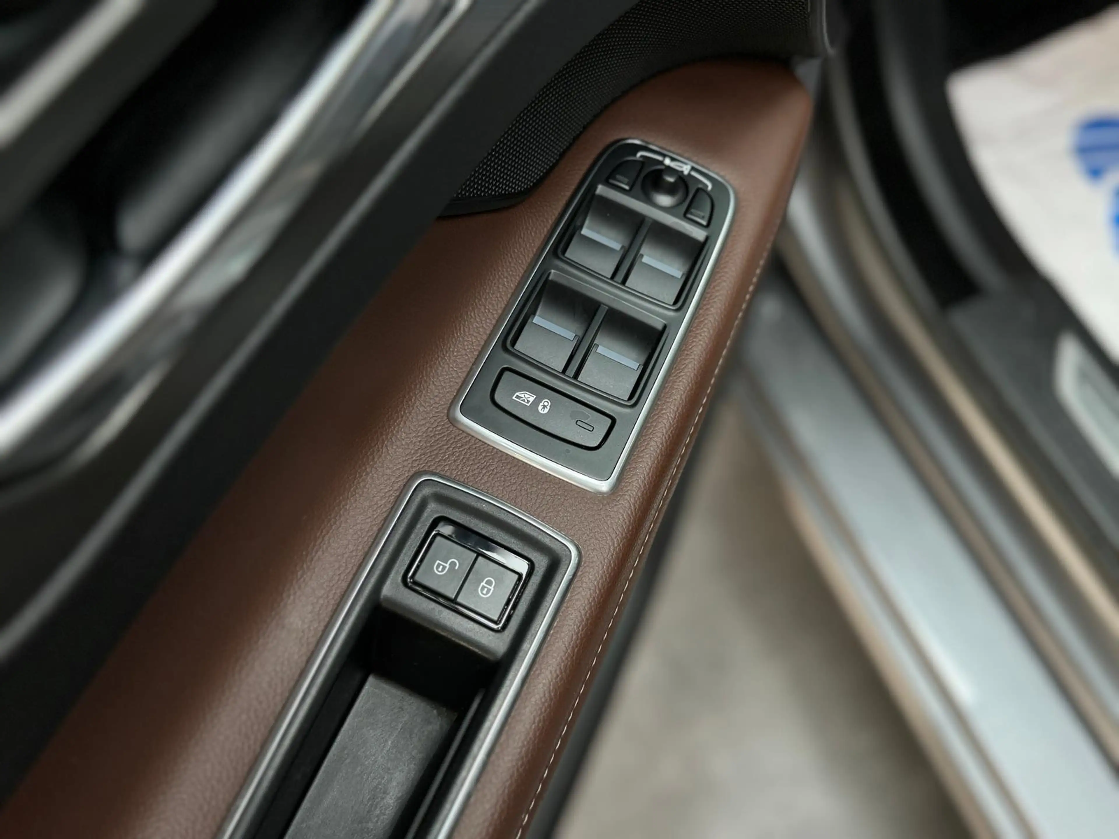 Jaguar XF 3.0 V6 24V Kompressor |KAM|PDC|SHZ|TEMP|AHK — photo 11