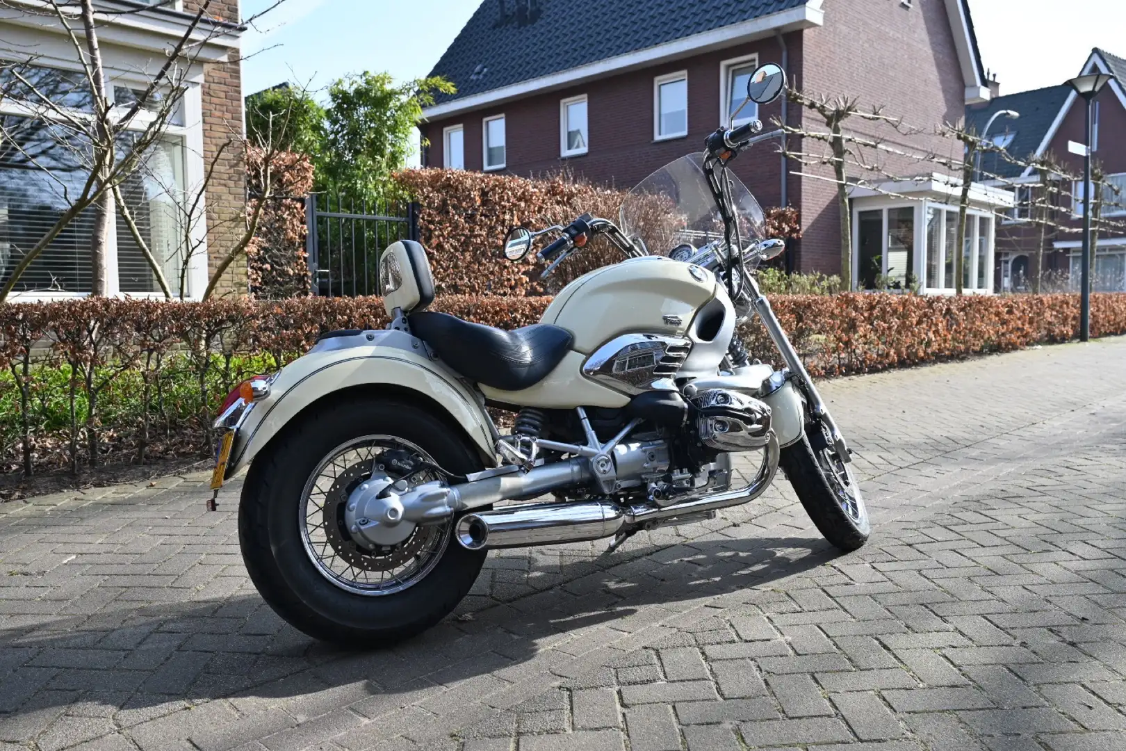 BMW R 1200 C weinig kilometers, kleur Ivory (beige) Bej - 2