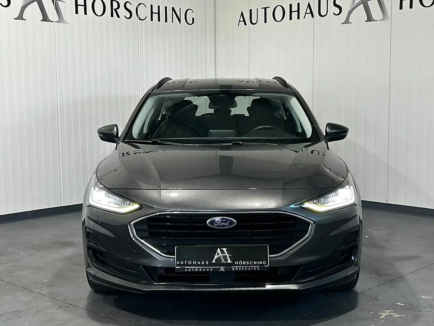 Ford Focus Turnier 1,5 EcoBlue Cool & Connect Grau - 2