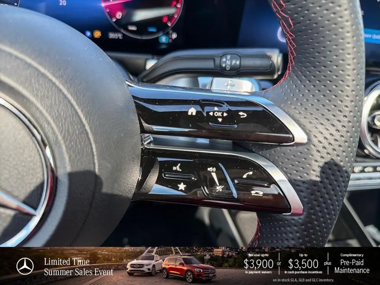 Mercedes-Benz GLB снимка Mercedes-Benz GLB
