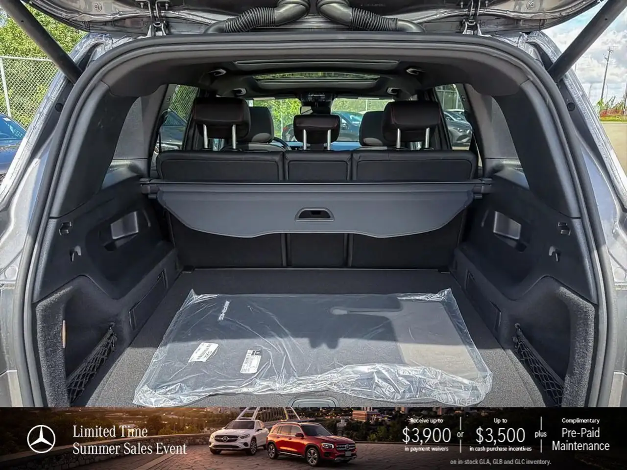 Mercedes-Benz GLB снимка Mercedes-Benz GLB