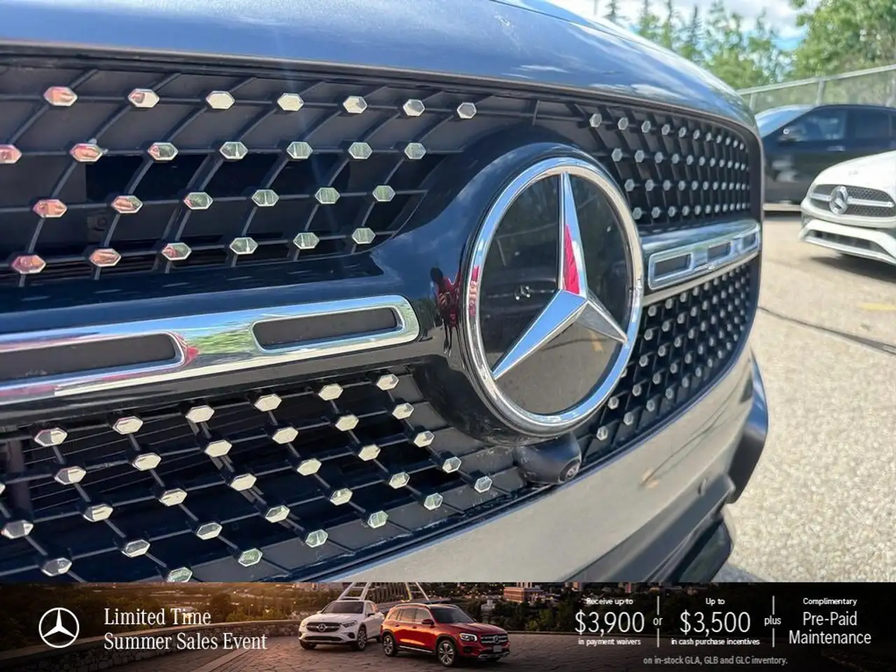 Mercedes-Benz GLB снимка Mercedes-Benz GLB