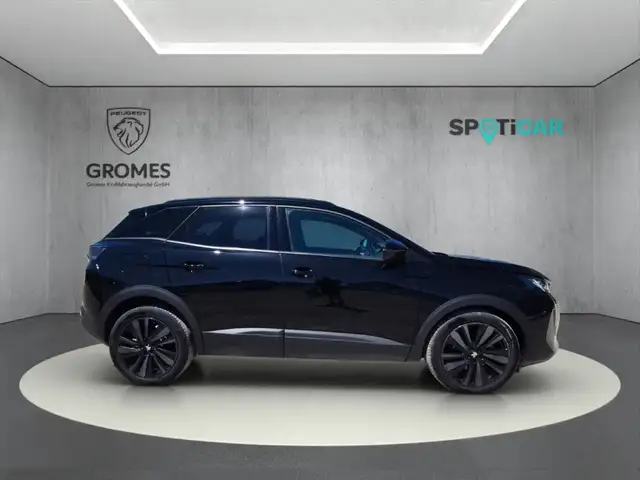 Peugeot 3008 view 2