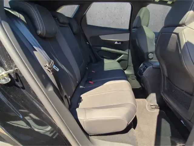 Peugeot 3008 view 14