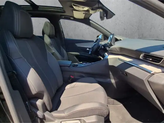 Peugeot 3008 view 13