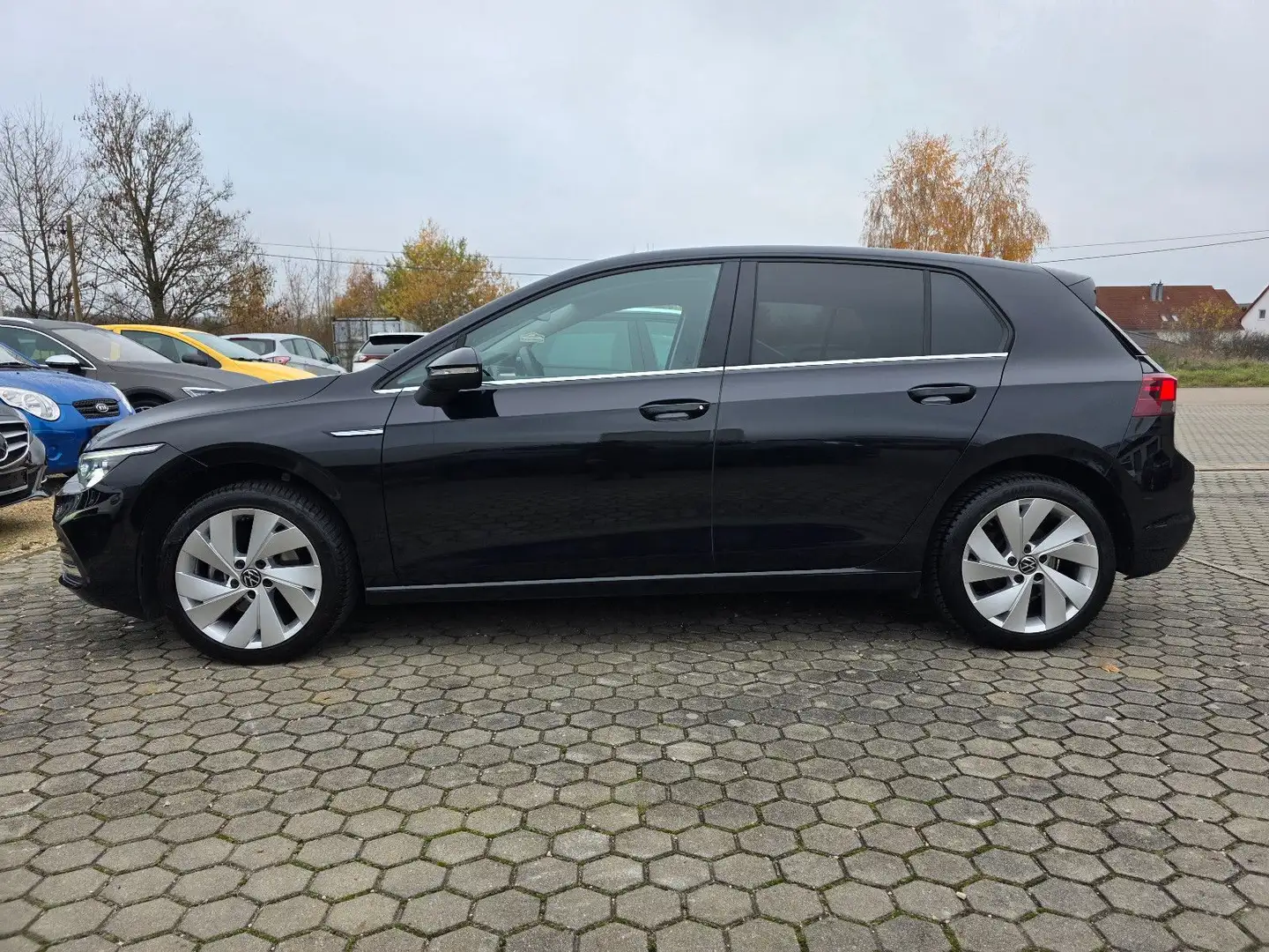 Volkswagen Golf VIII Lim. Style / TÜV NEU Noir - 2