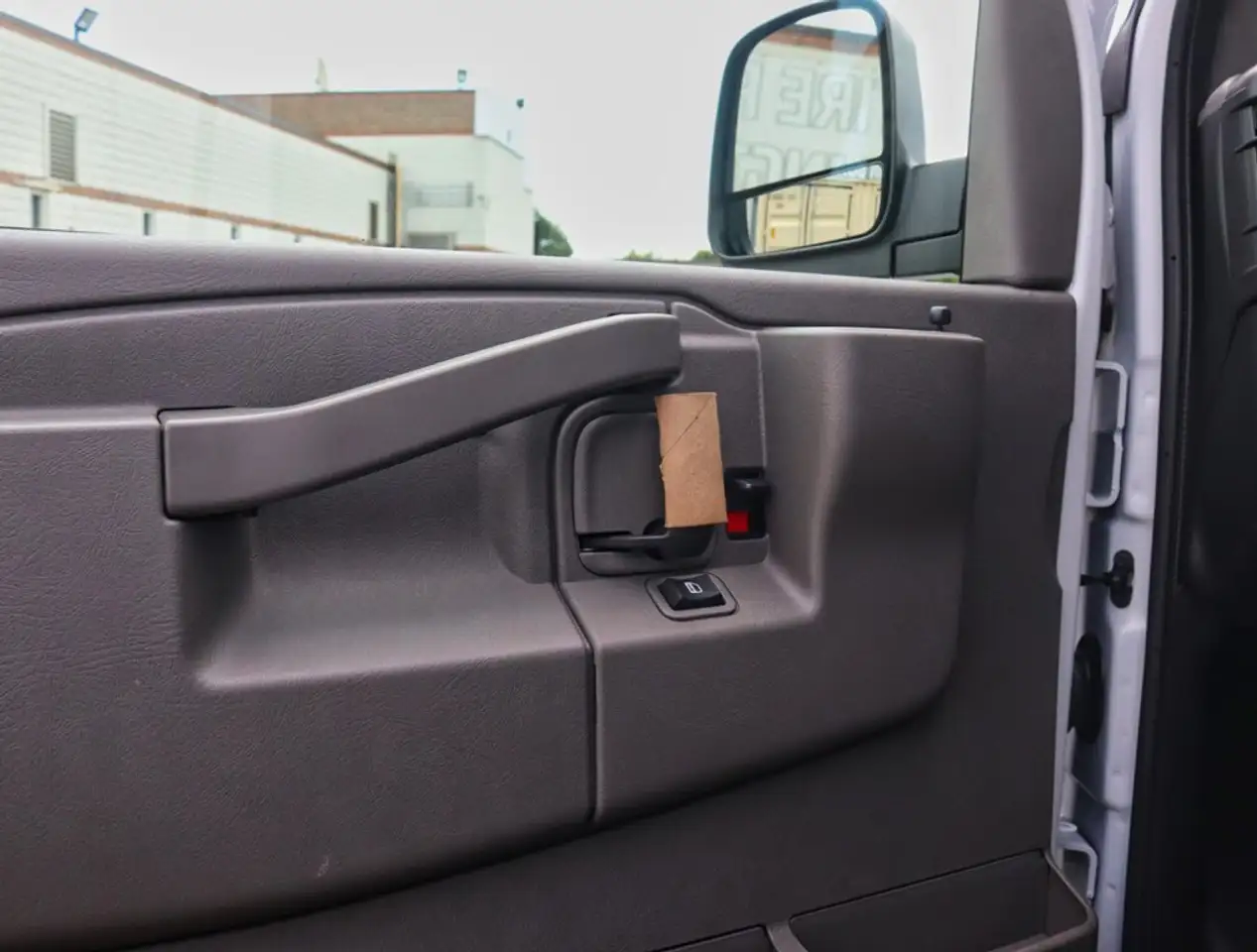 GMC Savana снимка GMC Savana