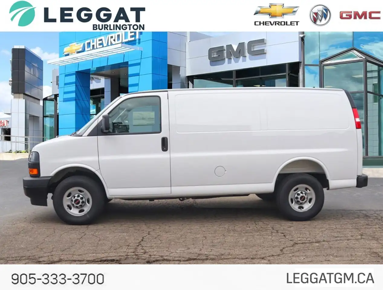 GMC Savana снимка GMC Savana