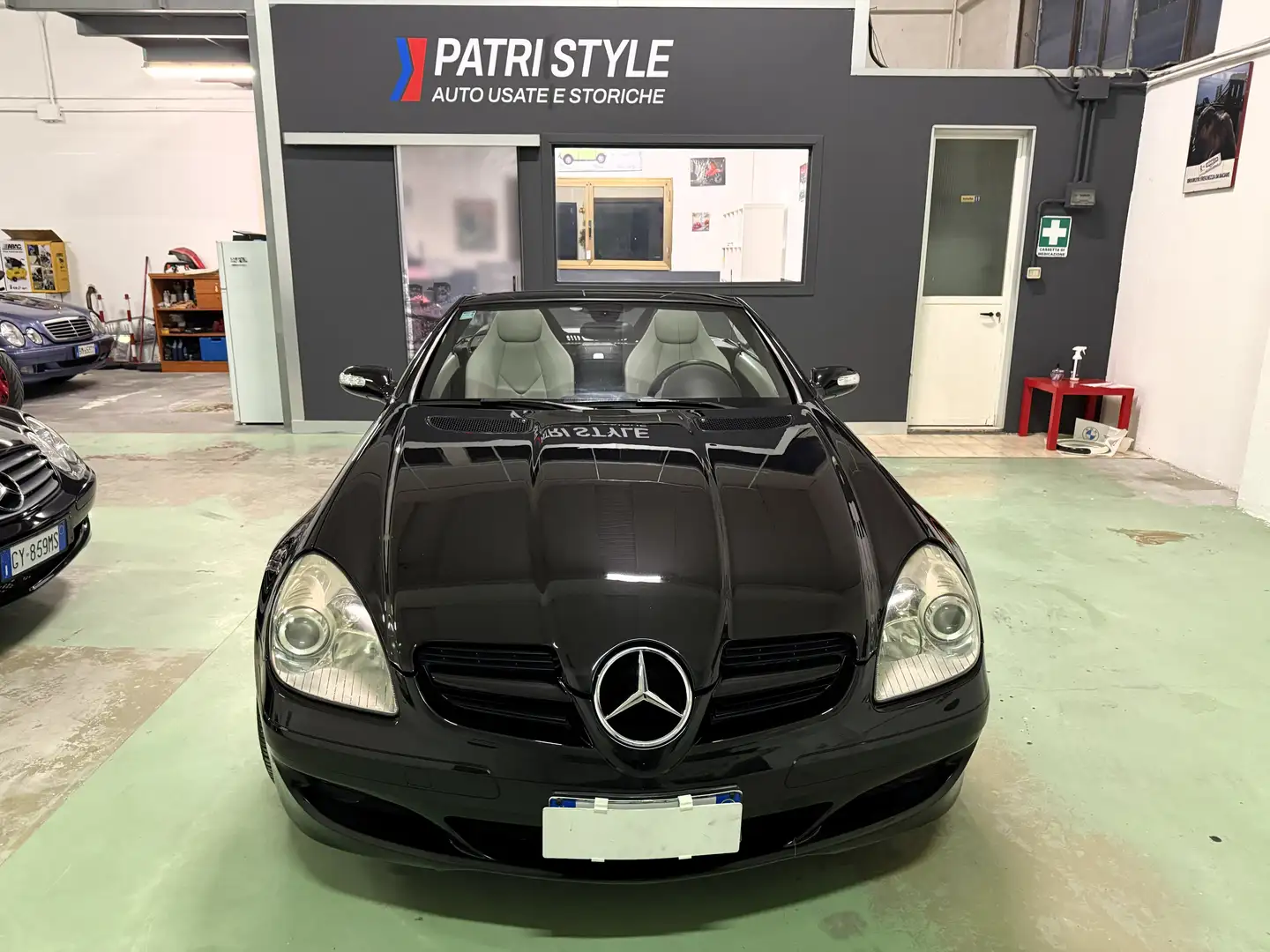 Mercedes-Benz SLK 200 SLK Roadster - R171 k Sport Zwart - 2