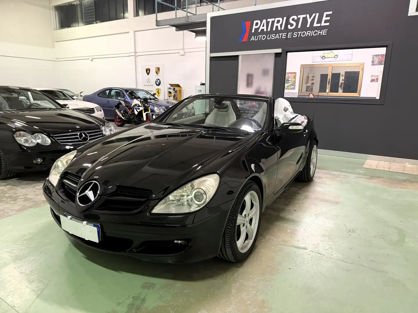 Mercedes-Benz SLK 200 SLK Roadster - R171 k Sport Zwart - 1