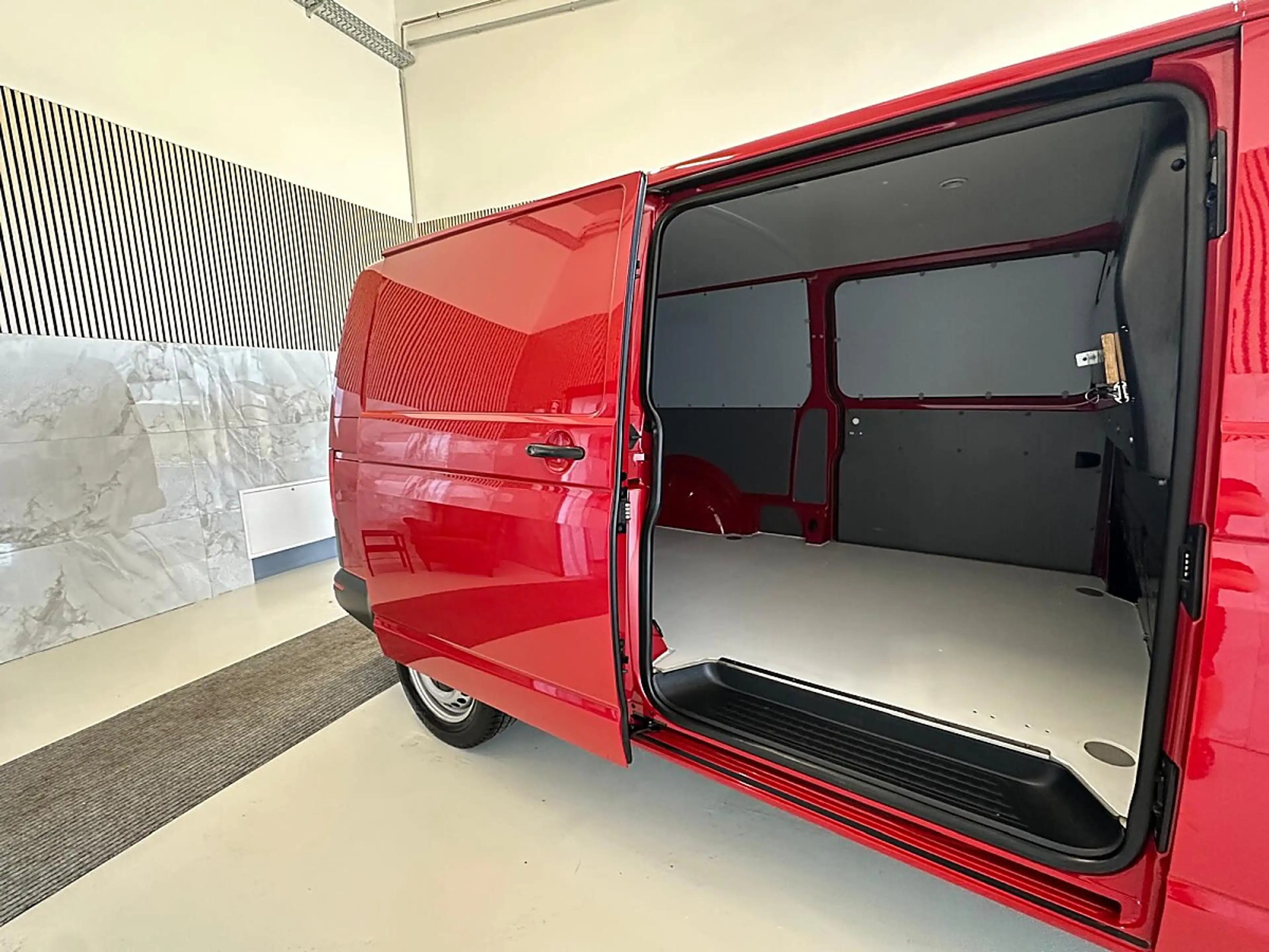 Volkswagen T6.1 Transporter LR Heckklappe li re Schiebetüre DSG*Multifunkti... — photo 15