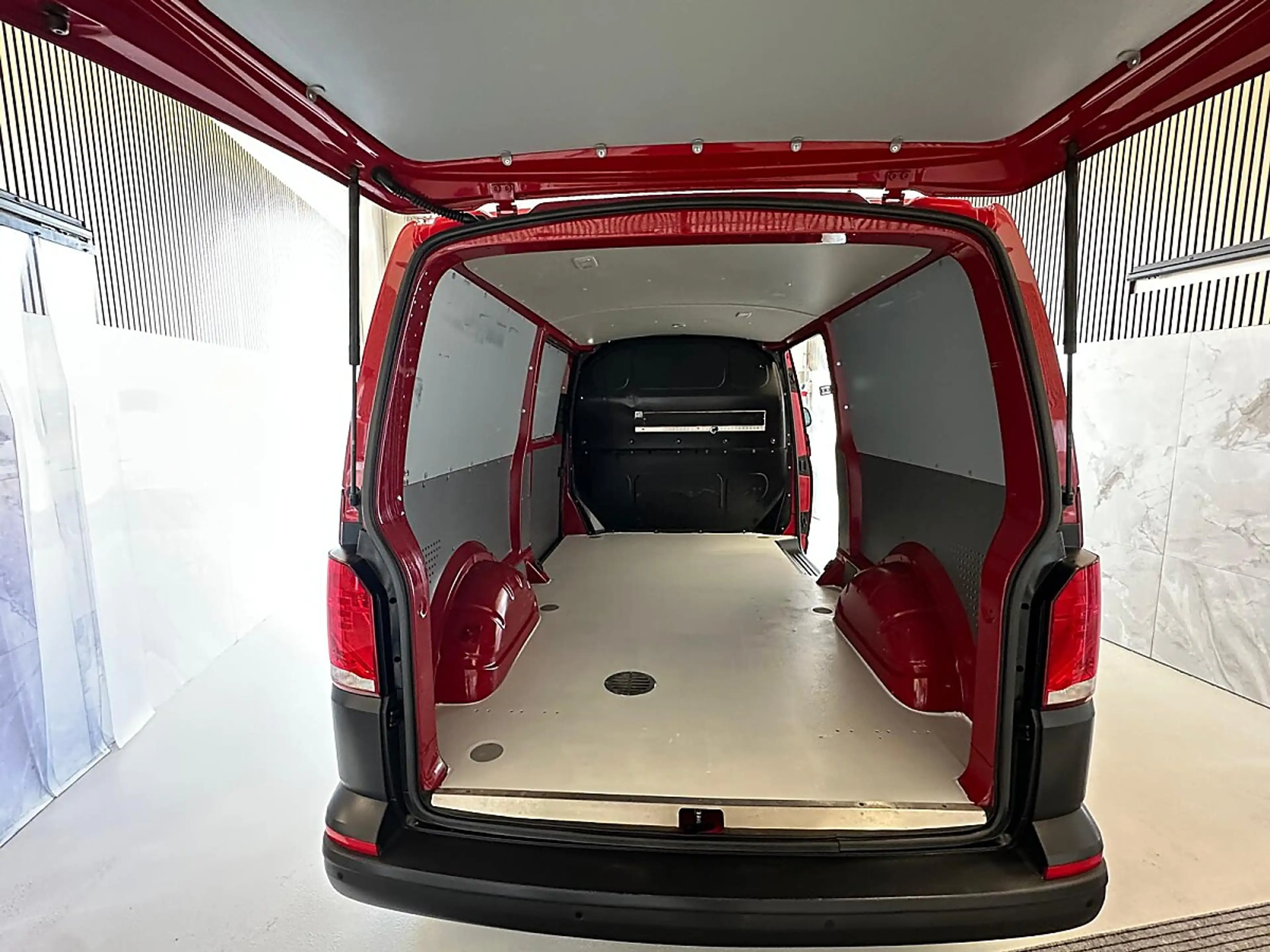 Volkswagen T6.1 Transporter LR Heckklappe li re Schiebetüre DSG*Multifunkti... — photo 14