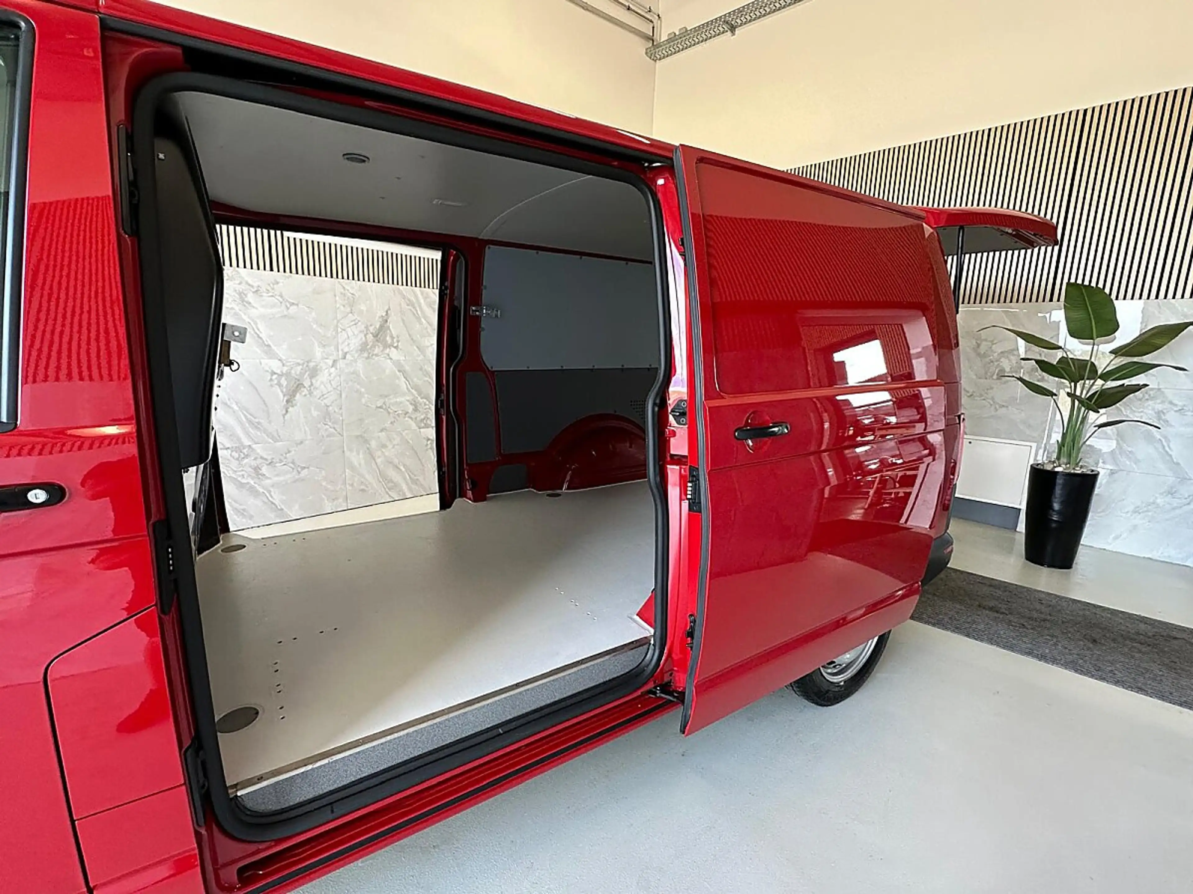 Volkswagen T6.1 Transporter LR Heckklappe li re Schiebetüre DSG*Multifunkti... — photo 12