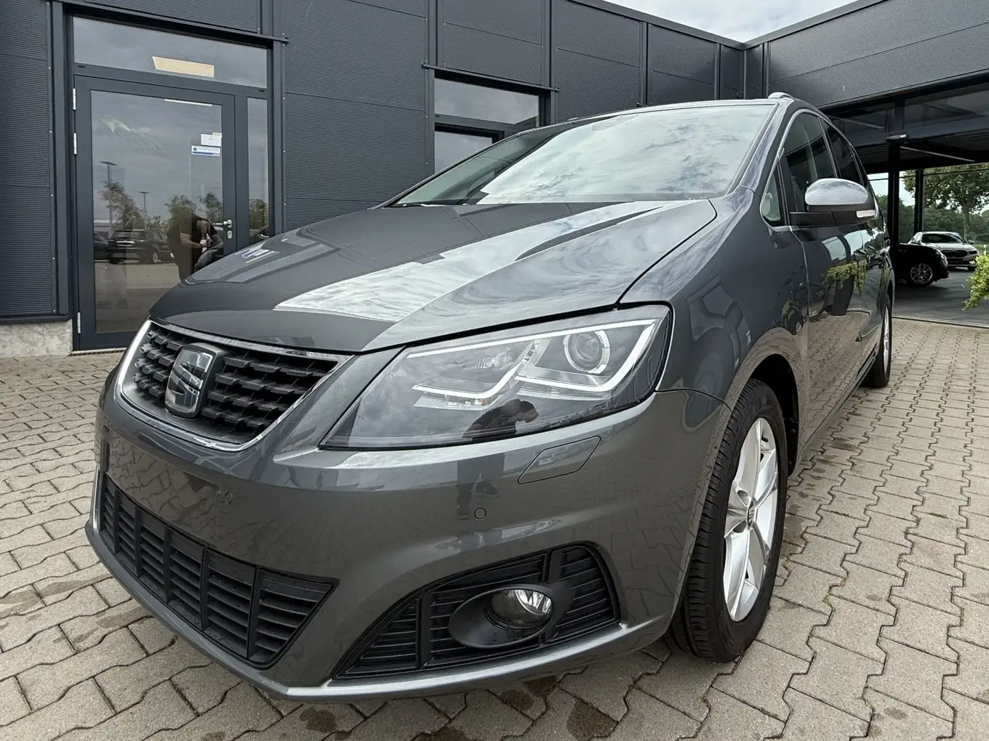 SEAT Alhambra 1.4 TSi Xcellence DSG Gris - 1
