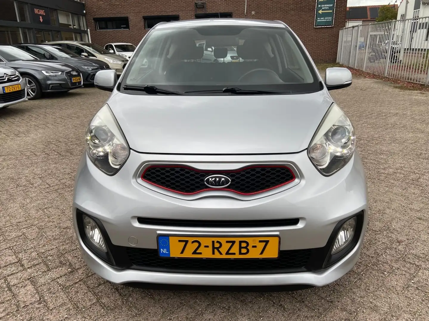 Kia Picanto 1.0 CVVT Comfort Pack - 124.809 Kilometer dealer o Gris - 2