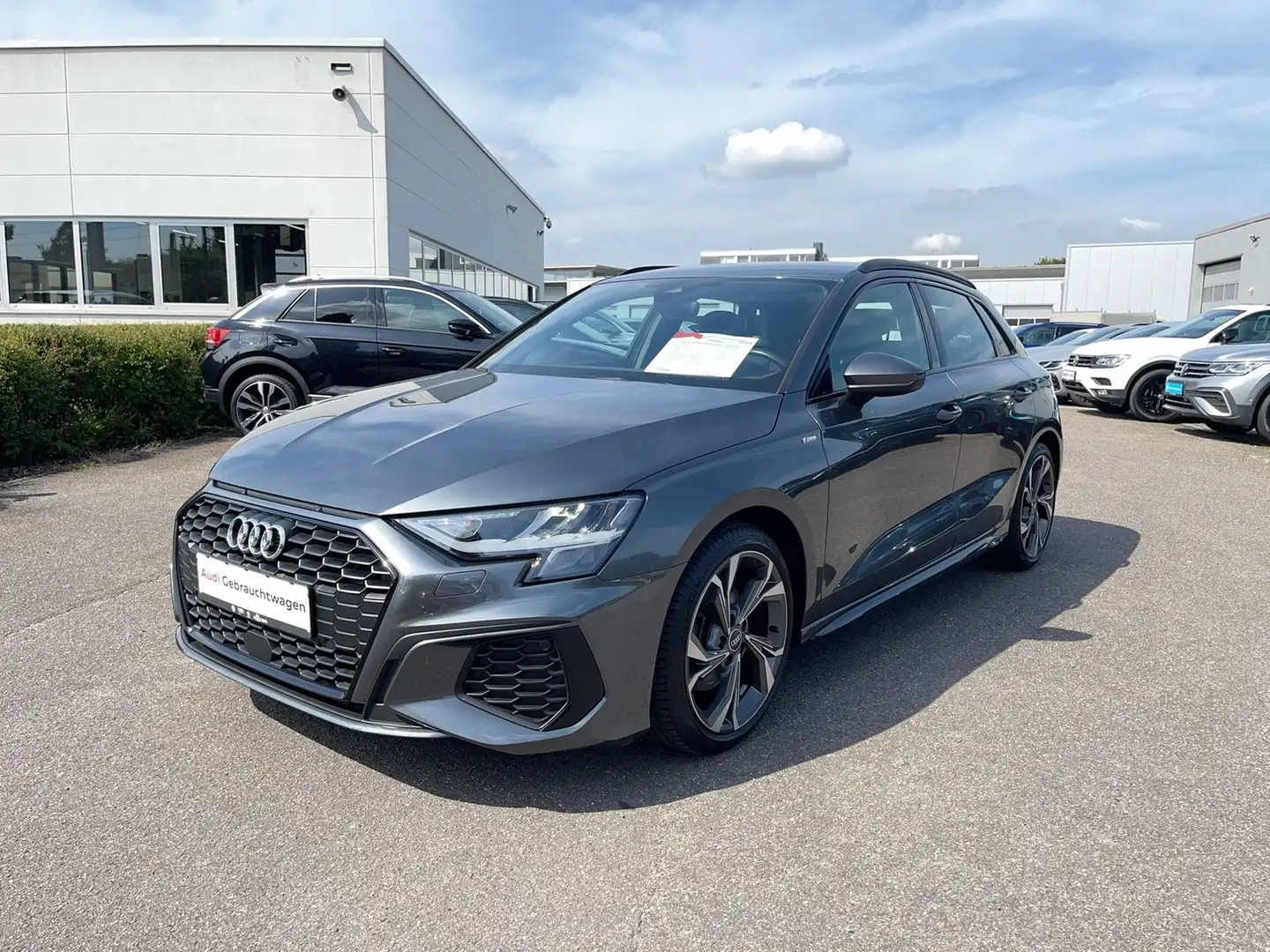 Audi A3 Sportback S line 30 TFSI 30 TFSI S line AHK Navi Grau - 1
