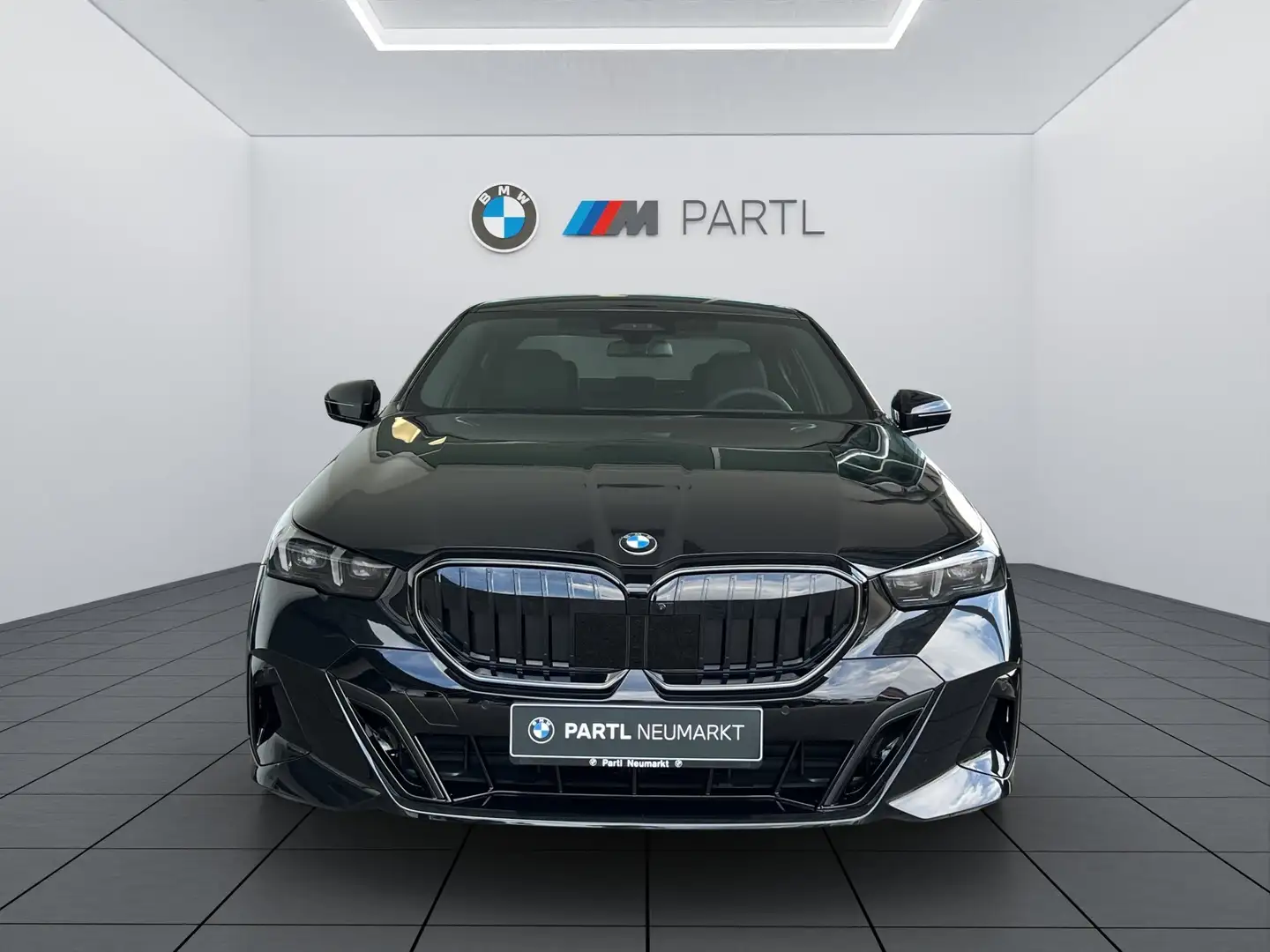 BMW 540 d xDrive M-Sport ACC 360° B&W AHK Standhzg. Černá - 2