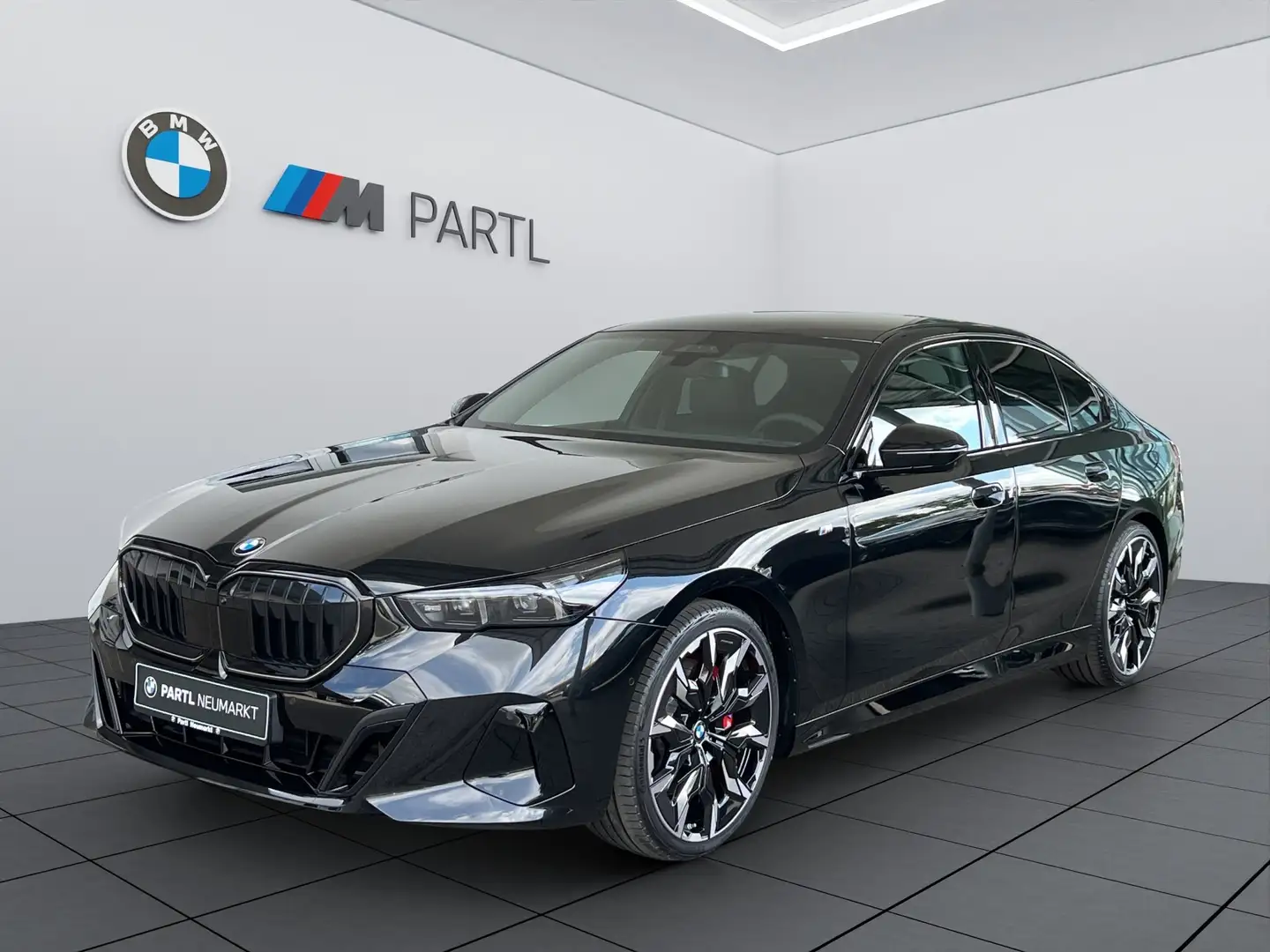 BMW 540 d xDrive M-Sport ACC 360° B&W AHK Standhzg. Černá - 1
