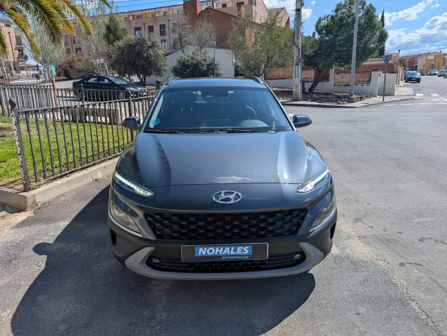 Hyundai KONA HEV 1.6 GDI DT Tecno 2C Grau - 2