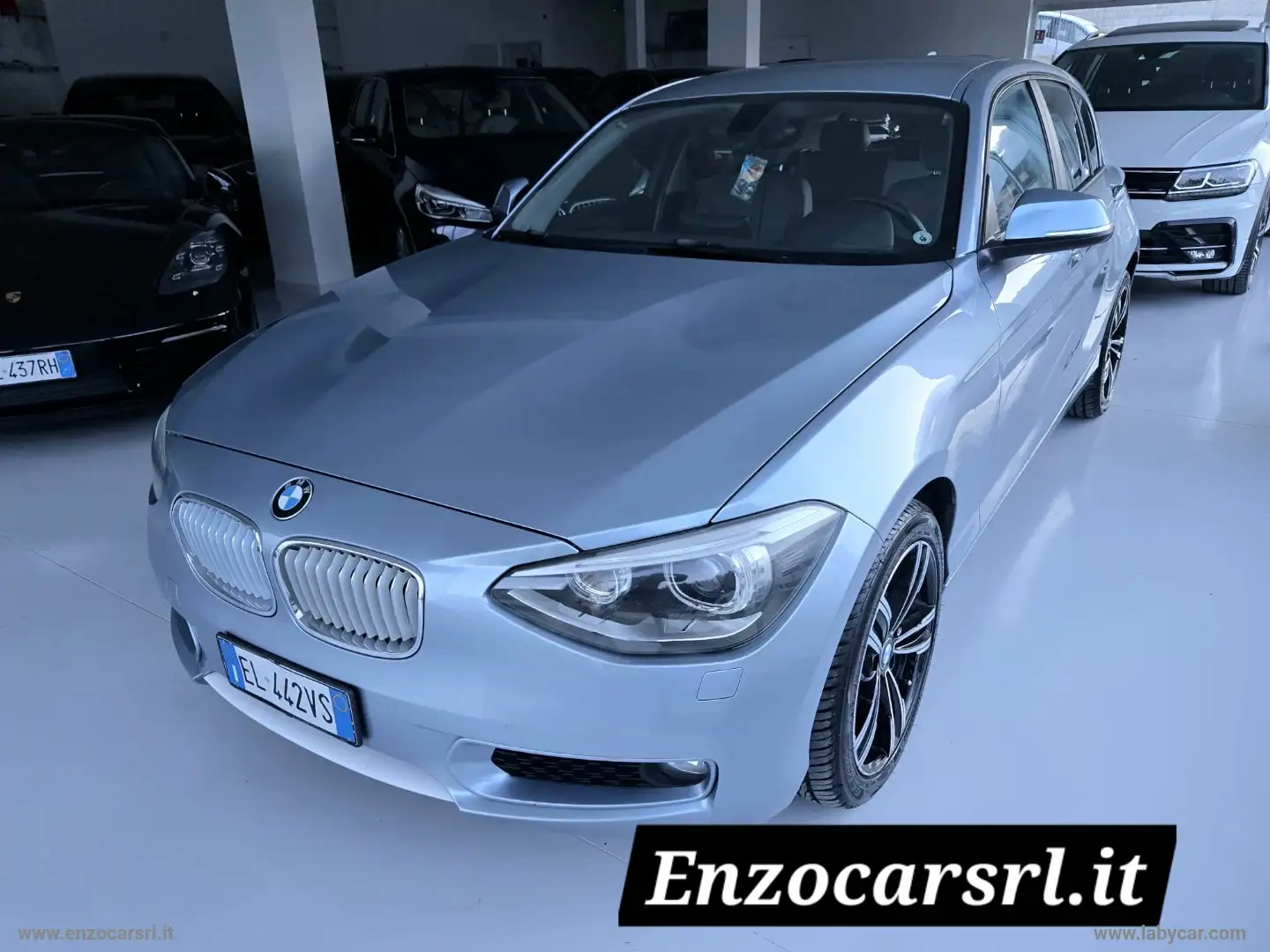 BMW 116 116d 5p. Efficient Dynamics Sport CATENA NUOVA BMW Gris - 1