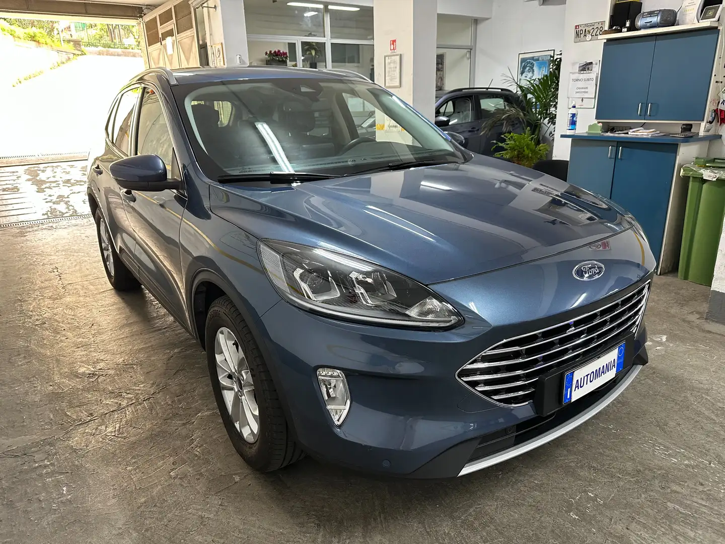 Ford Kuga 1.5 ecoblue Titanium X 2wd 120cv Grau - 2
