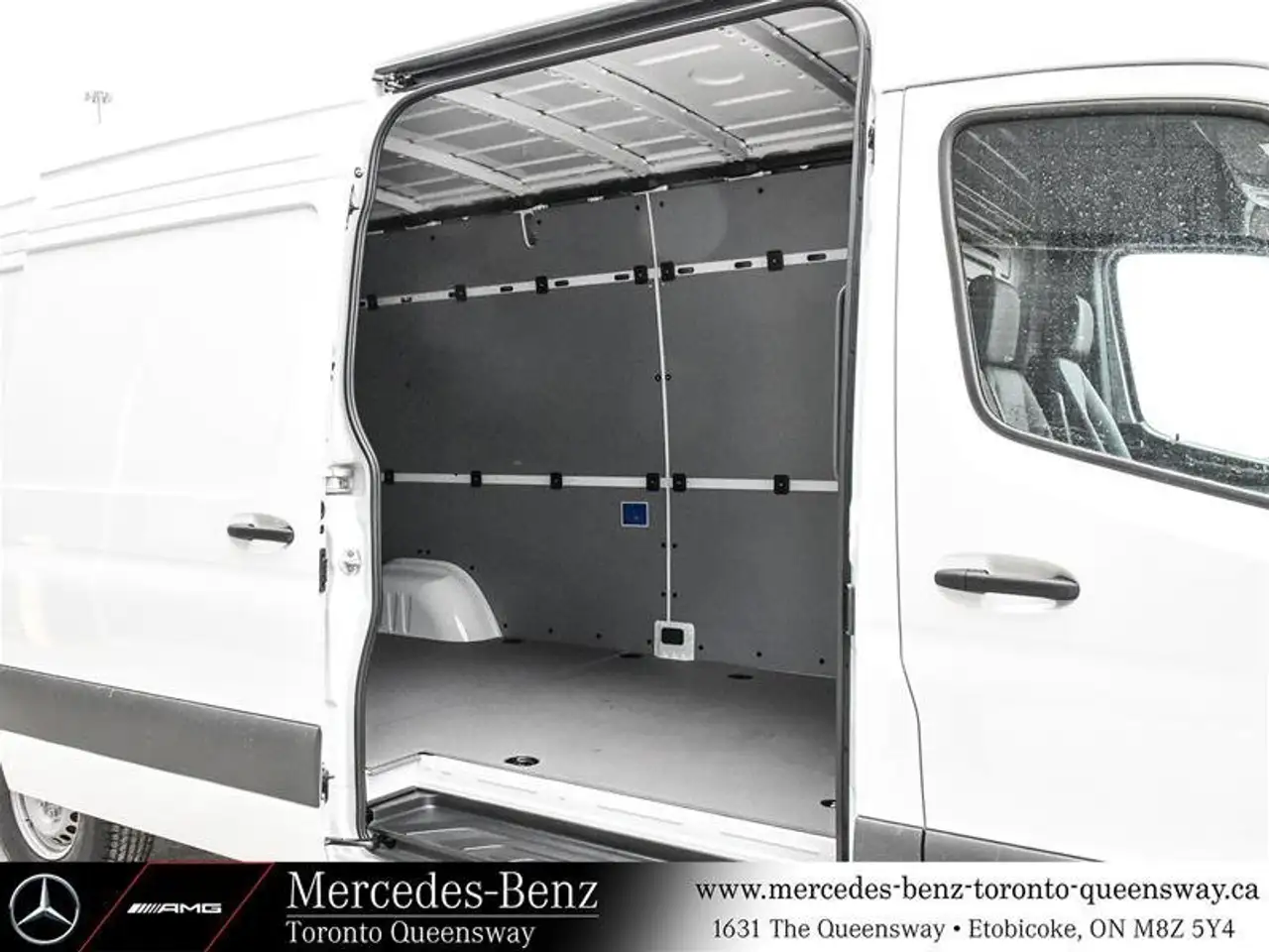 Mercedes-Benz Sprinter снимка Mercedes-Benz Sprinter