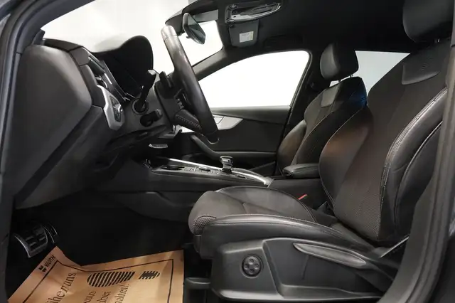 Audi A4 view 15