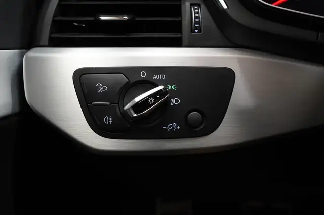 Audi A4 view 28