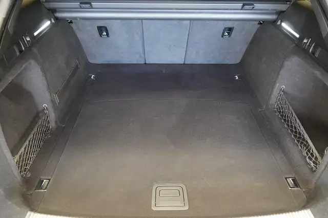 Audi A4 view 17