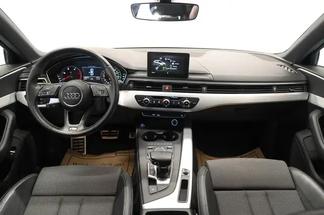 Audi A4 view 22