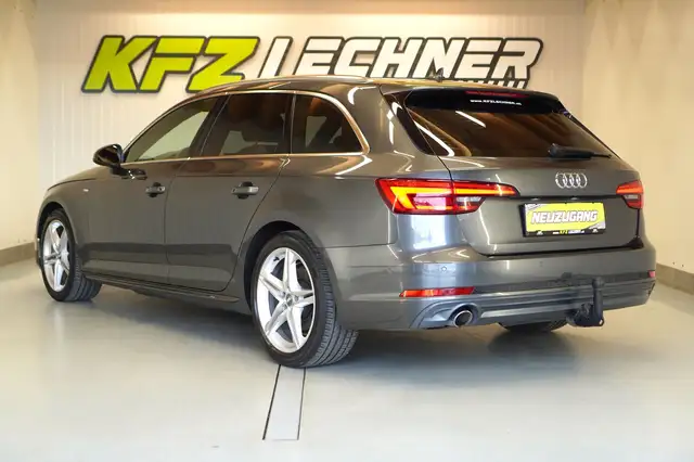 Audi A4 view 7