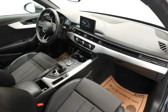 Audi A4 view 20