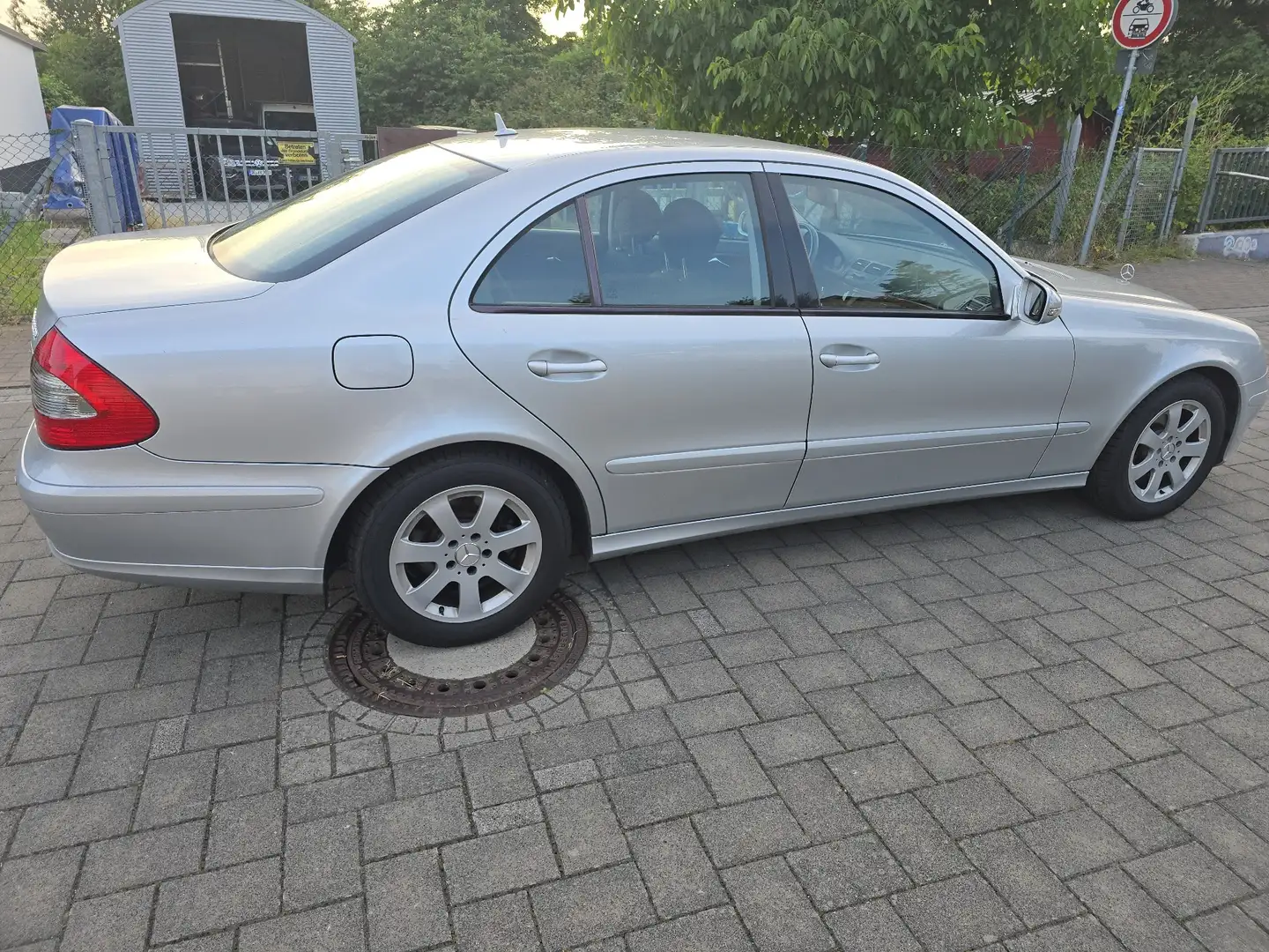 Mercedes-Benz E 200 200K Classic - 2