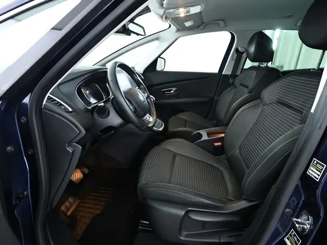 Renault Grand Scenic view 8