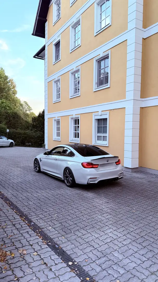 BMW M4 M-DKG Coupe Aut. Weiß - 1