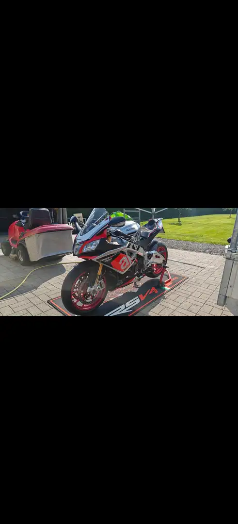 Aprilia RSV4 RF Noir - 2