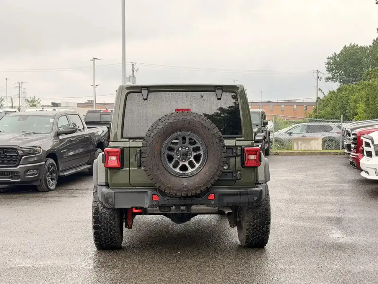 Jeep Wrangler photo Jeep Wrangler