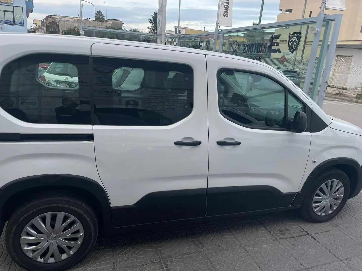 Peugeot Rifter 1.5 bluehdi Active Long s Bianco - 1