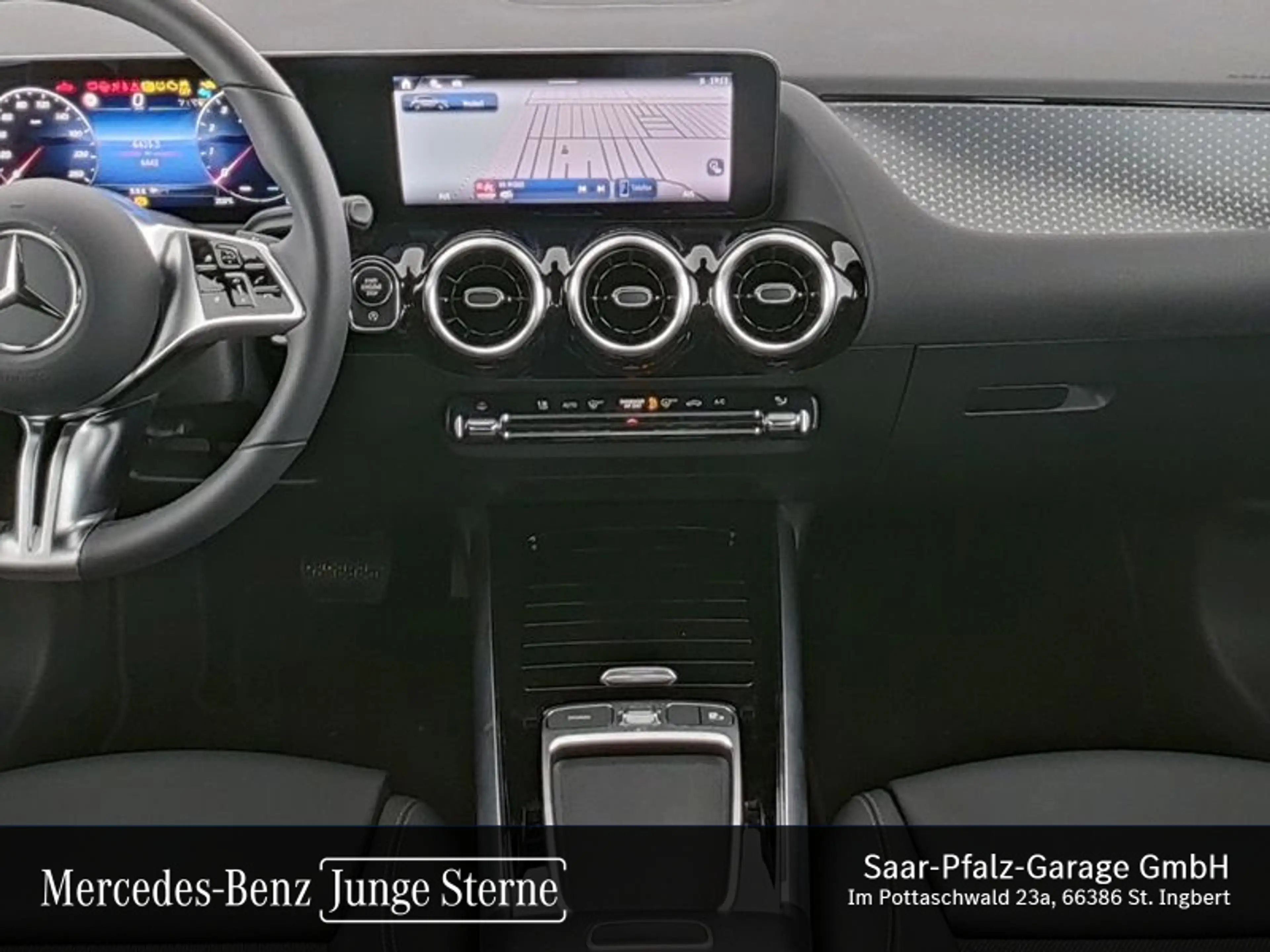 Mercedes-Benz GLA 180 GLA 180 *PROGRESSIVE*PANO-D*MEMORY*LED*NAVI*PTS* — photo 6
