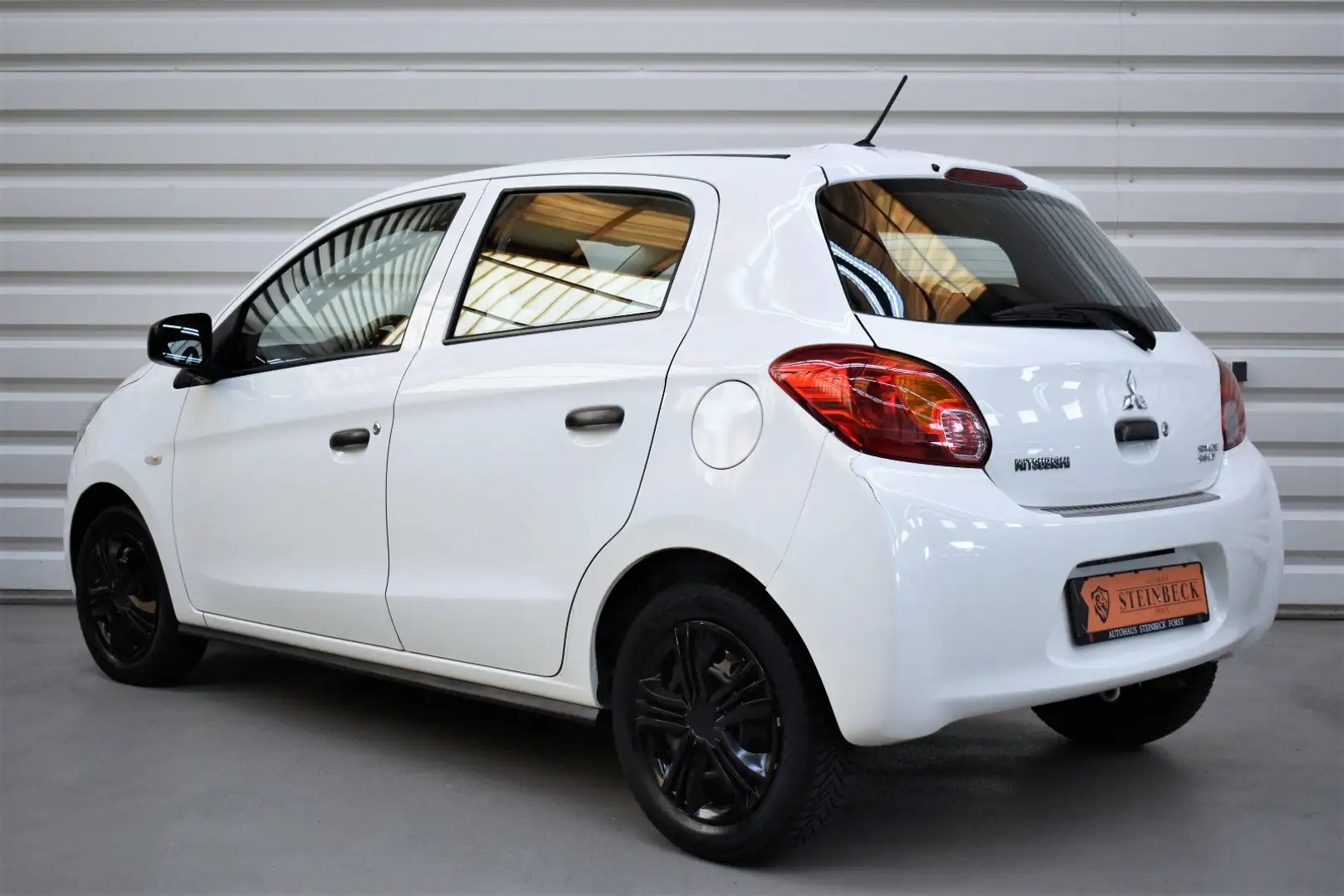 Mitsubishi Space Star Basis+2.Hand+Allwetter+Nur 69.400KM Weiß - 2