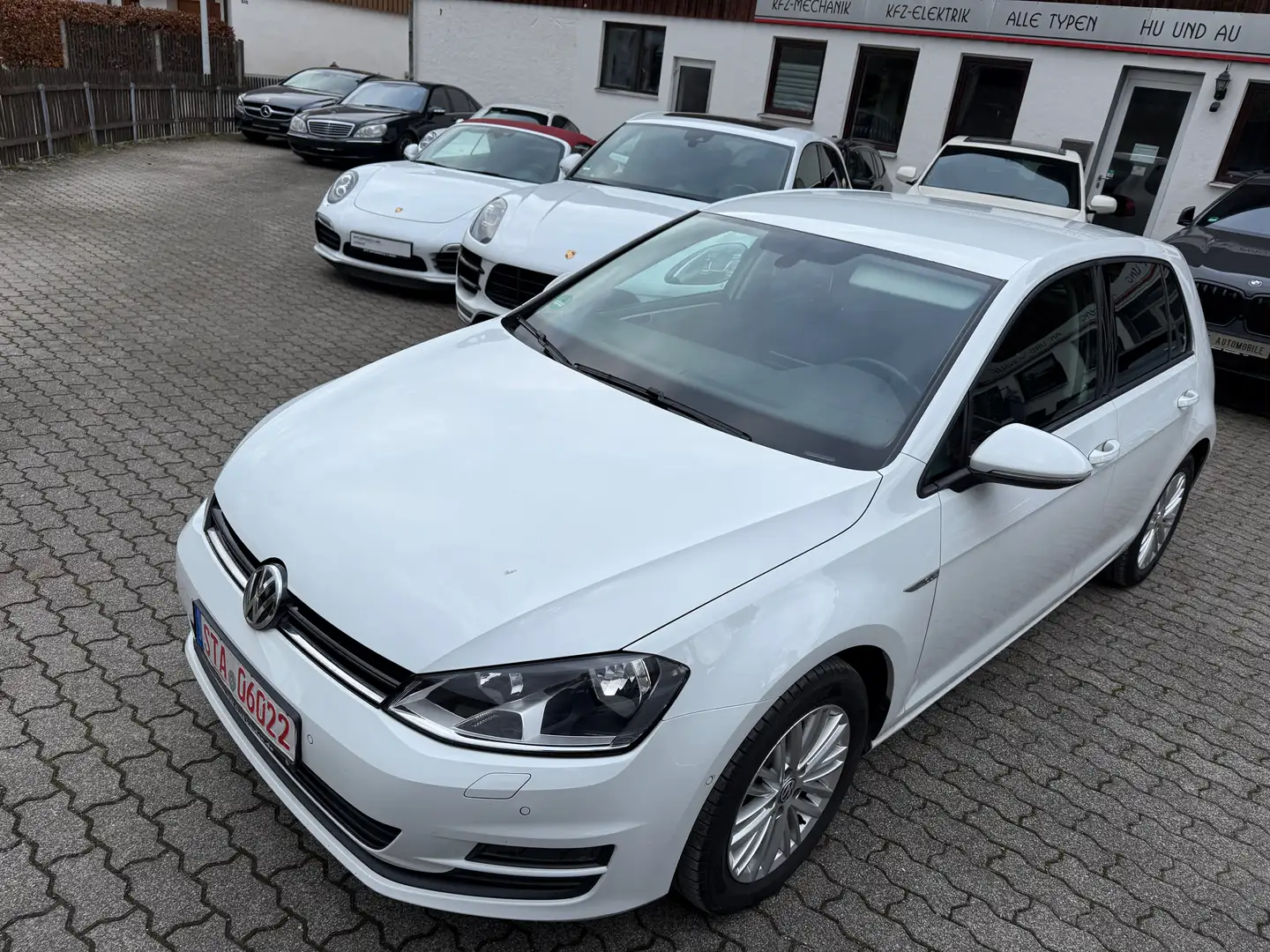 Volkswagen Golf Golf VII 5-Türer 1.2 TSI BlueMot Technology Cup Weiß - 1