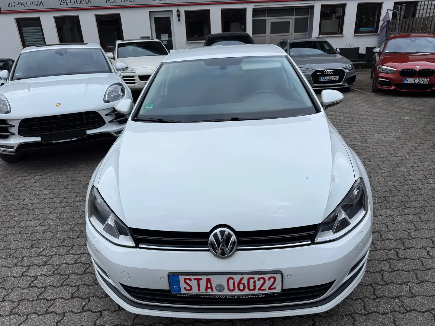 Volkswagen Golf Golf VII 5-Türer 1.2 TSI BlueMot Technology Cup Weiß - 2