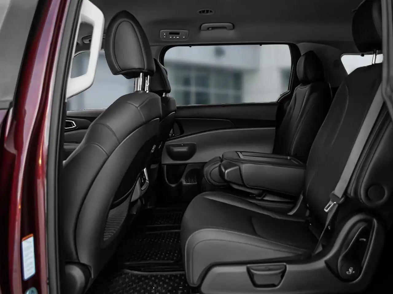 Kia Carnival снимка Kia Carnival