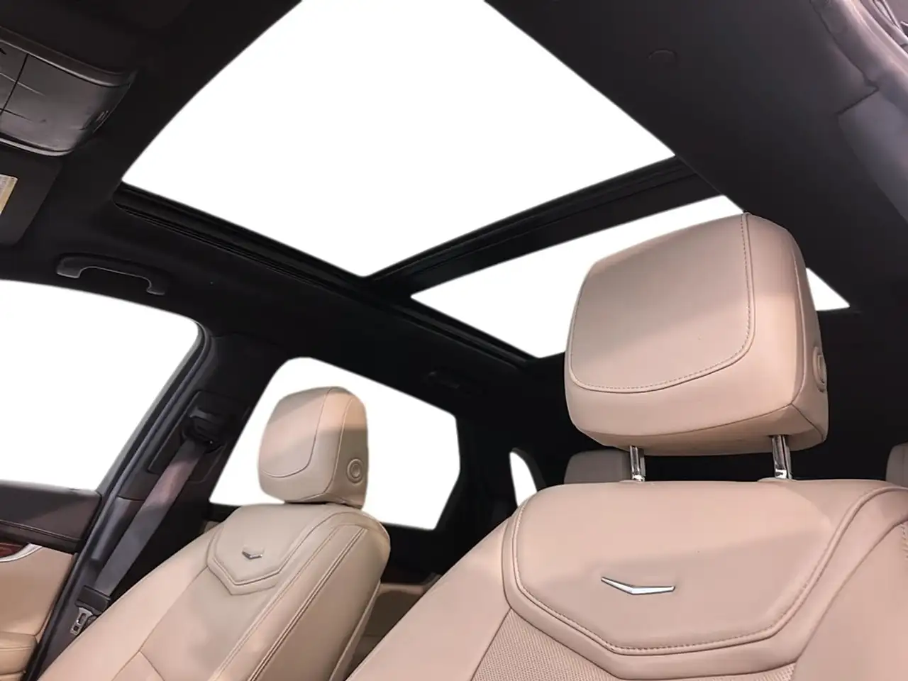 Cadillac XT5 снимка Cadillac XT5