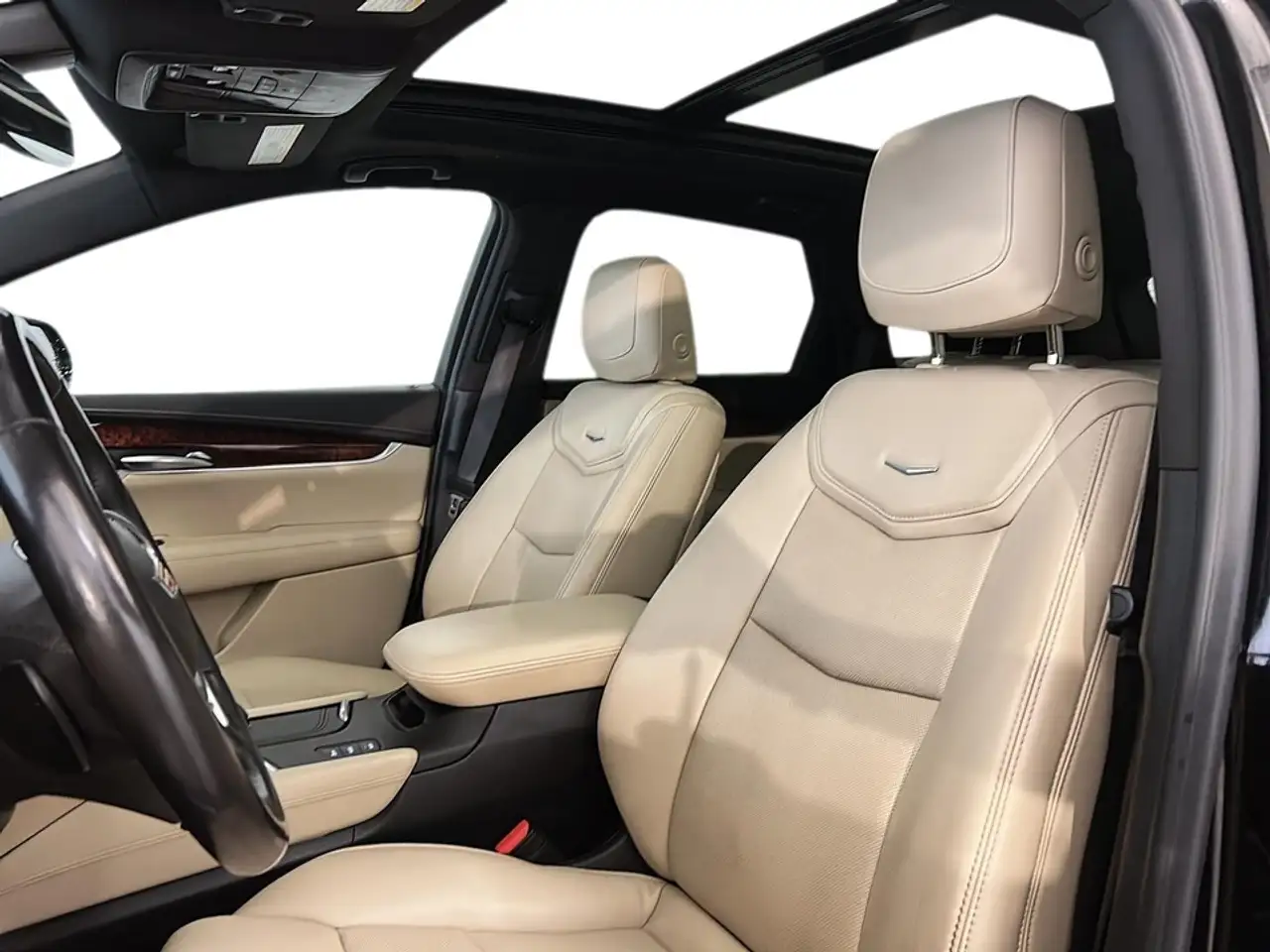 Cadillac XT5 снимка Cadillac XT5