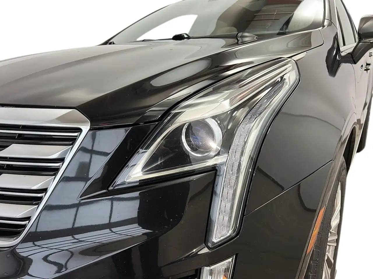 Cadillac XT5 снимка Cadillac XT5